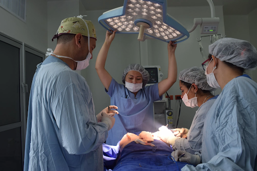 Things to Consider Before Undergoing Plastic Surgery